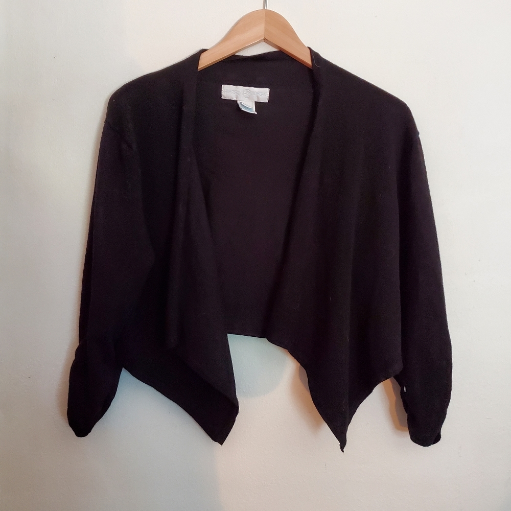 M/L Black short sleeve shrug